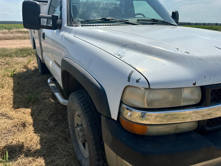 2002-chevrolet-2500-image-35