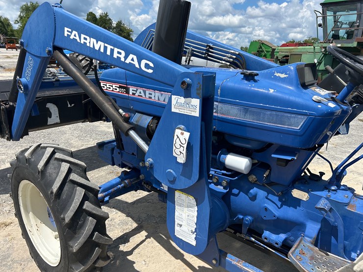 farmtrac-555dtc-image-8