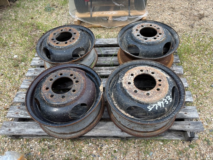 #79733-•-qty-4,-17-inch,-8lug-tires-and-rims-image-1