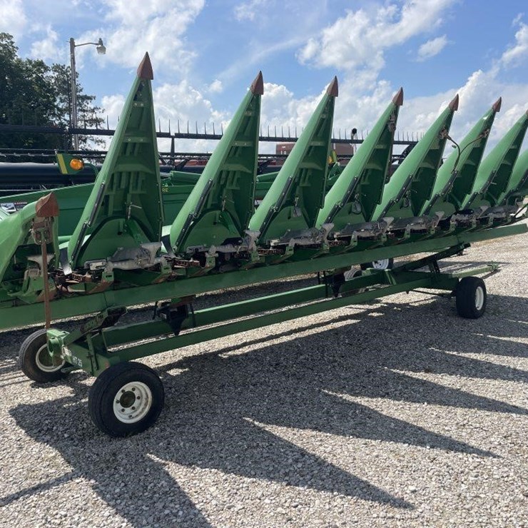 2017 JOHN DEERE 608FC