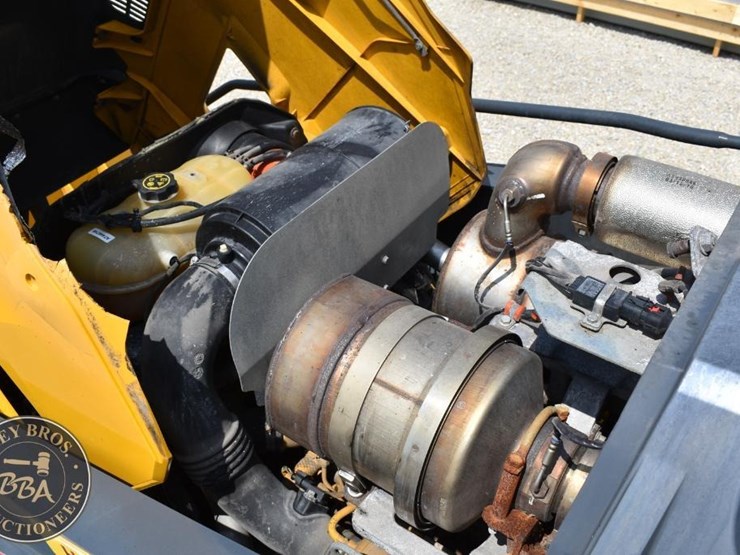 2018-deere-410l-37589-image-56