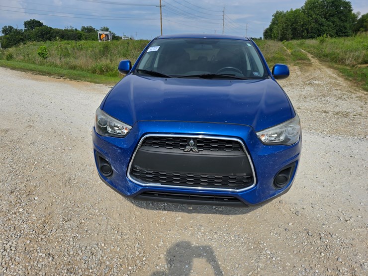 2015-mitsubishi-outlander-image-44
