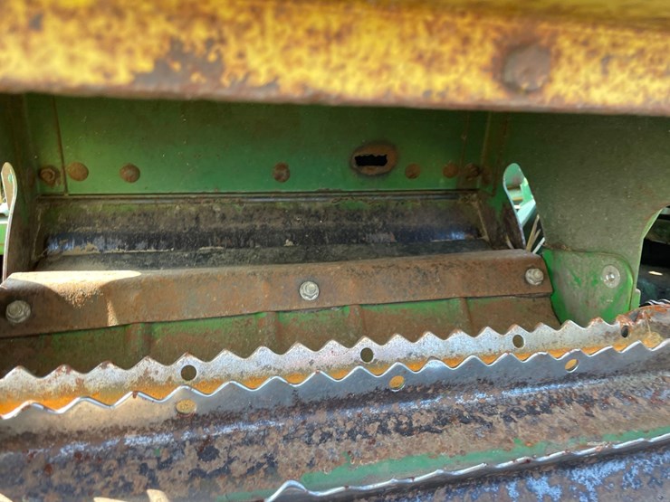 john-deere-3970-image-30