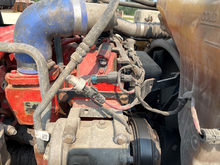 2016-kenworth-t680-image-56