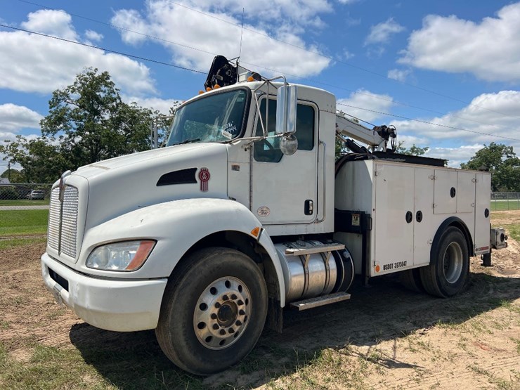 2016-kenworth-t270-image-8