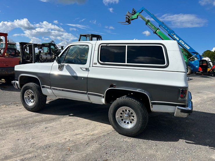 1990-chevrolet-blazer-image-3
