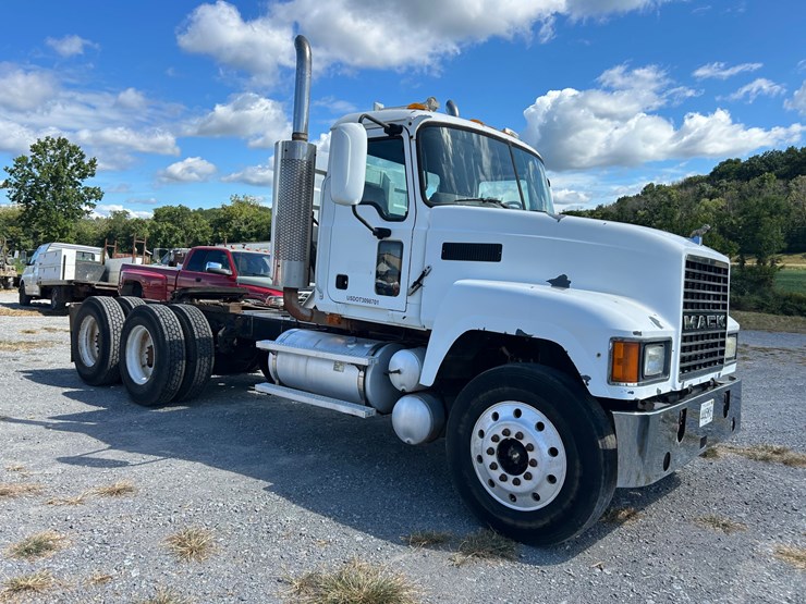 2007-mack-chn613-image-2