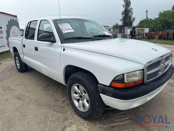 2004-dodge-dakota-image-2