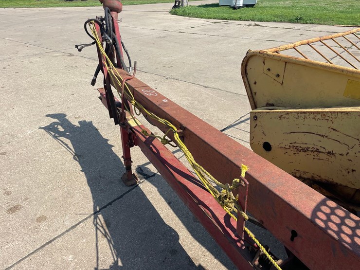 new-holland-890-image-18