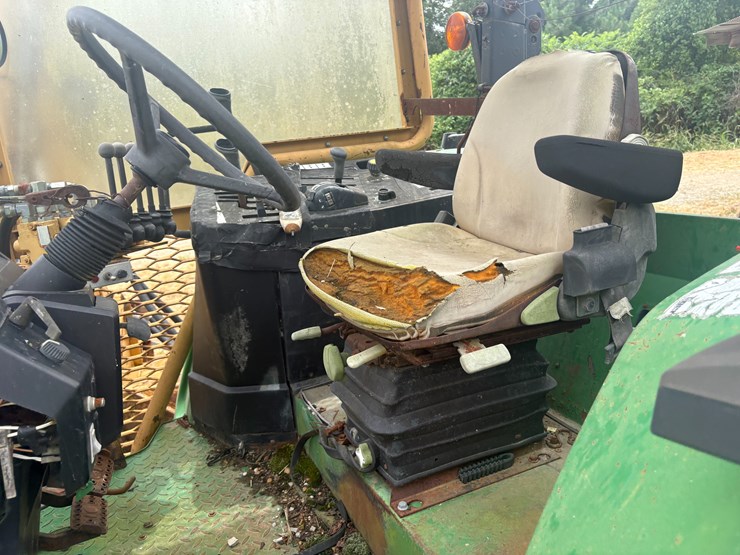 2000-john-deere-6310-image-43