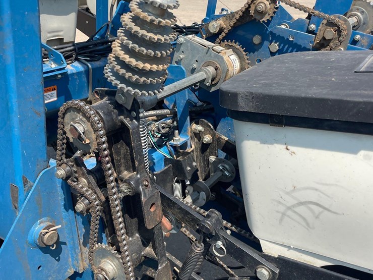 kinze-3200-image-35