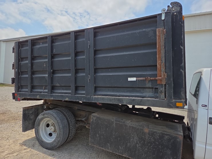 2000-gmc-3500hd-image-14