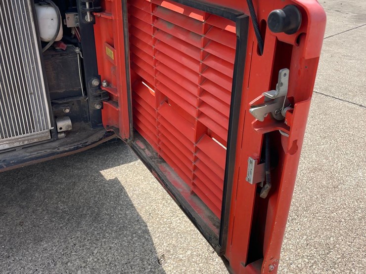 kubota-svl95-2s-image-32