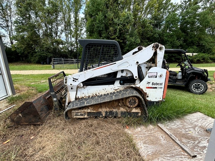 2015-bobcat-t750-image-1