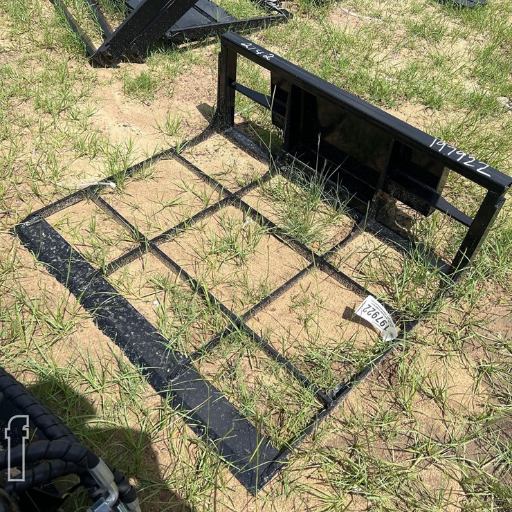 UNUSED FUTURE MINI SKID STEER LAND LEVELER