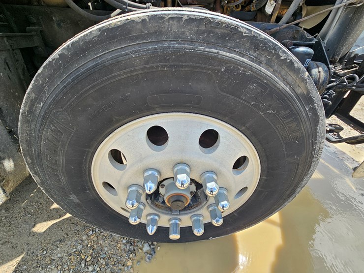 2005-kenworth-t600-image-125