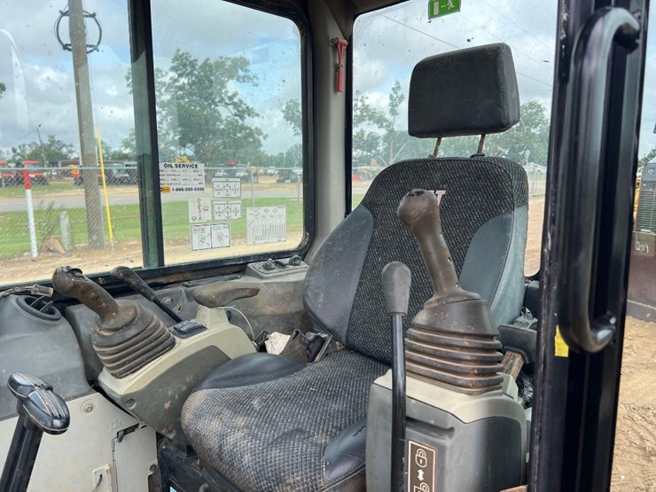 2015-caterpillar-303.5e2-cr-image-29
