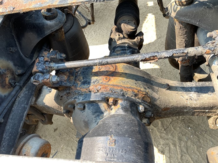 2016-kenworth-t680-image-31