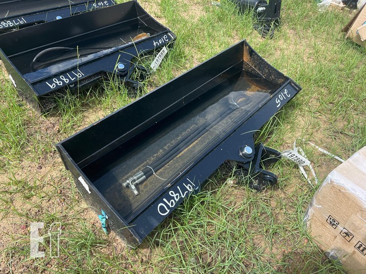 unused-future-40"-hyd-tilt-mini-excavator-bucket-image-2