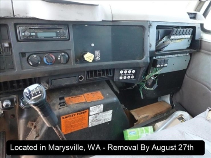 international-4900-image-8