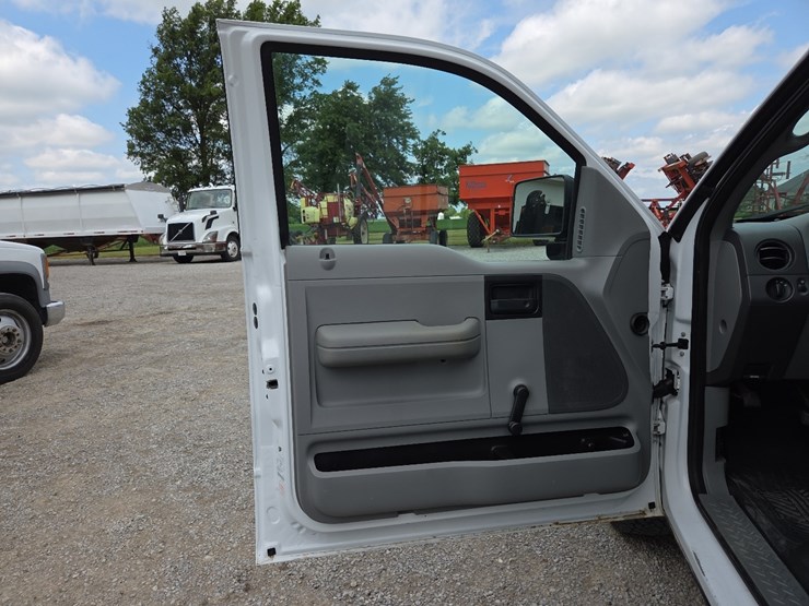 2008-ford-f150-xl-image-24