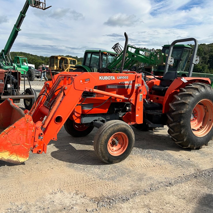 KUBOTA M6800