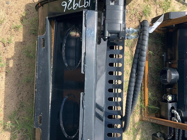 unused-future-mini-skid-steer-mixing-bucket-image-2