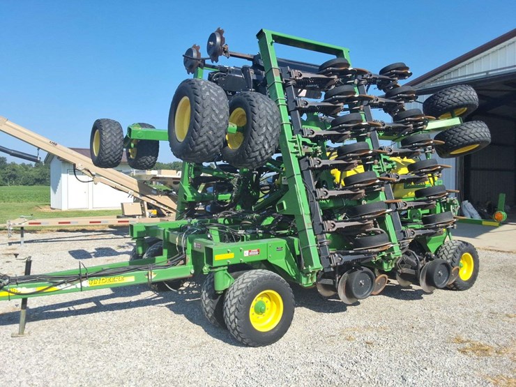 2003-john-deere-1890-ccs-image-2