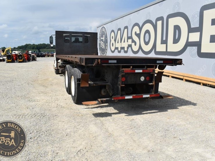 2013-international-durastar-4400-image-5