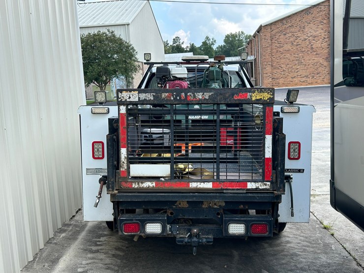 2020-ford-f350-image-13