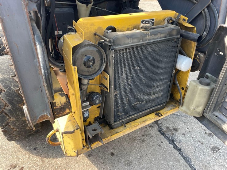 new-holland-l160-image-25