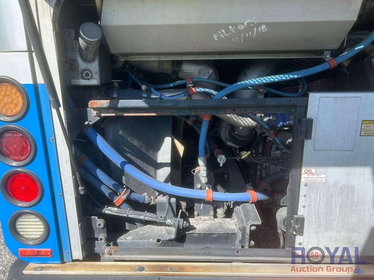 2014-gillig-low-floor-image-5