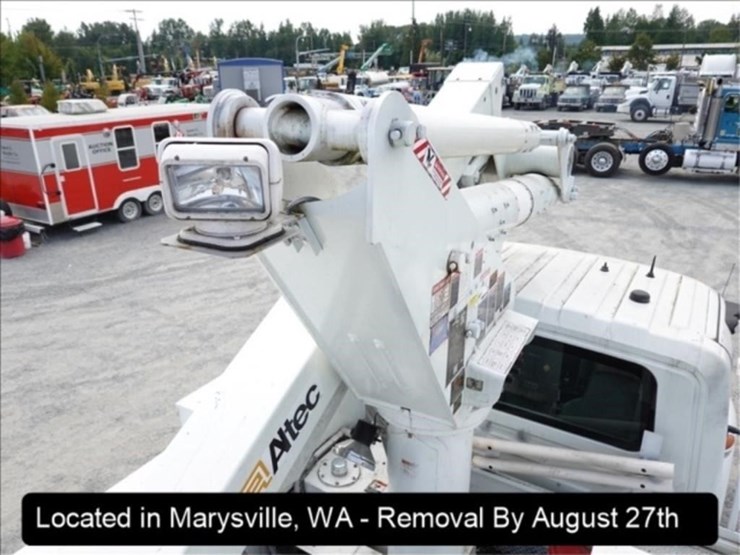 2008-international-durastar-4300-image-9