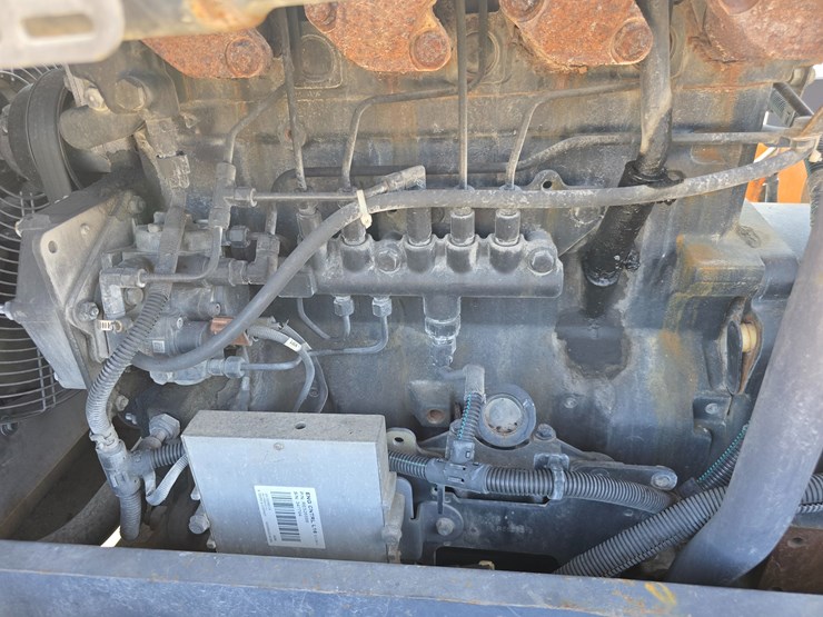 2010-atlas-copco-xas375-image-45