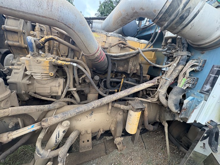 2005-peterbilt-379-image-55