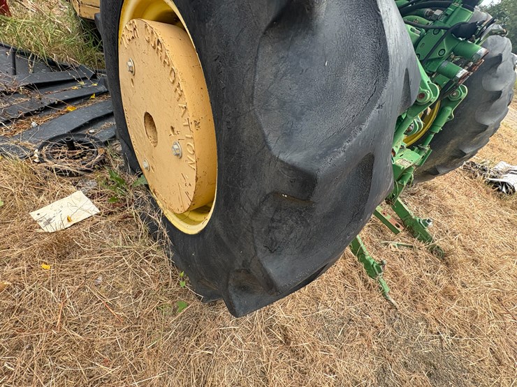 2000-john-deere-6310-image-5