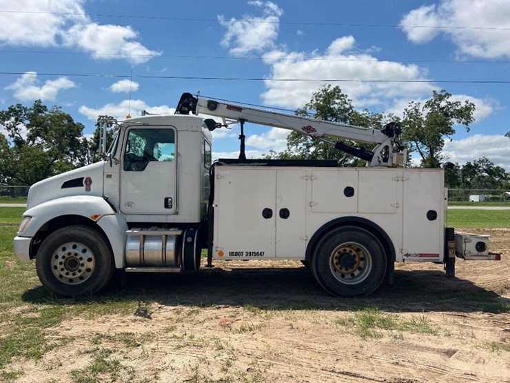 2016-kenworth-t270-image-1