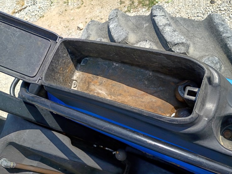 2009-new-holland-t4030-image-34