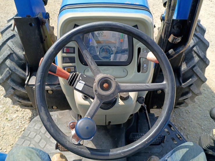 2009-new-holland-t4030-image-26