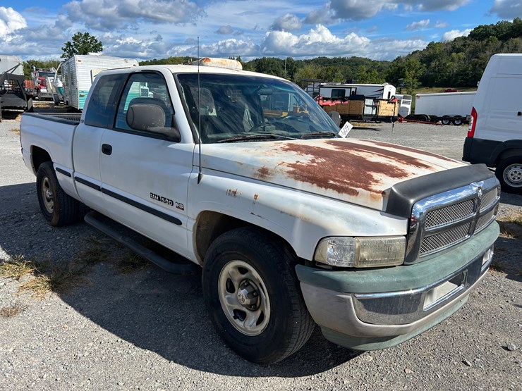 1998-dodge-ram-1500-image-2