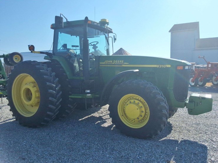 2000-john-deere-8310-image-21