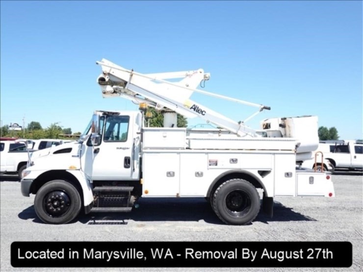 2009-international-durastar-4300-image-4