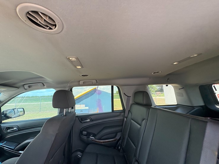 2017-chevrolet-tahoe-image-45
