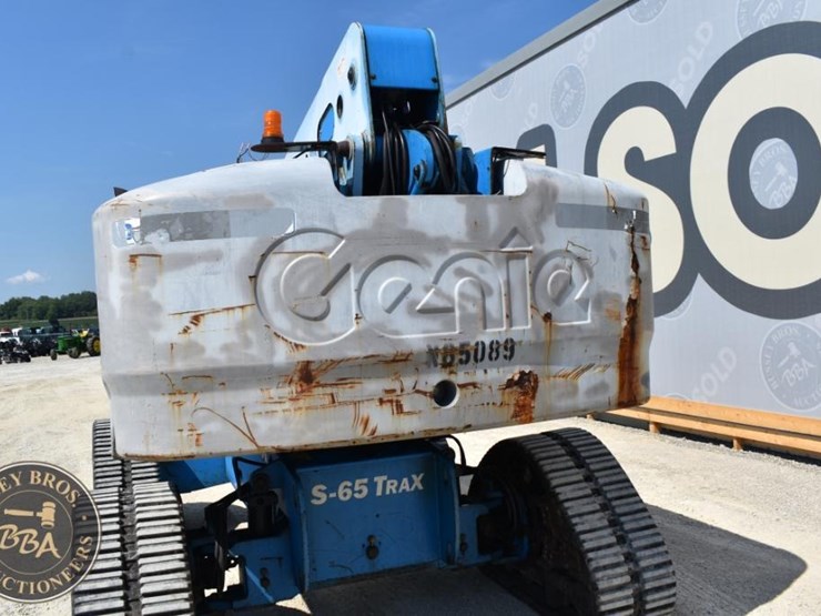2014-genie-s65-trax-image-18