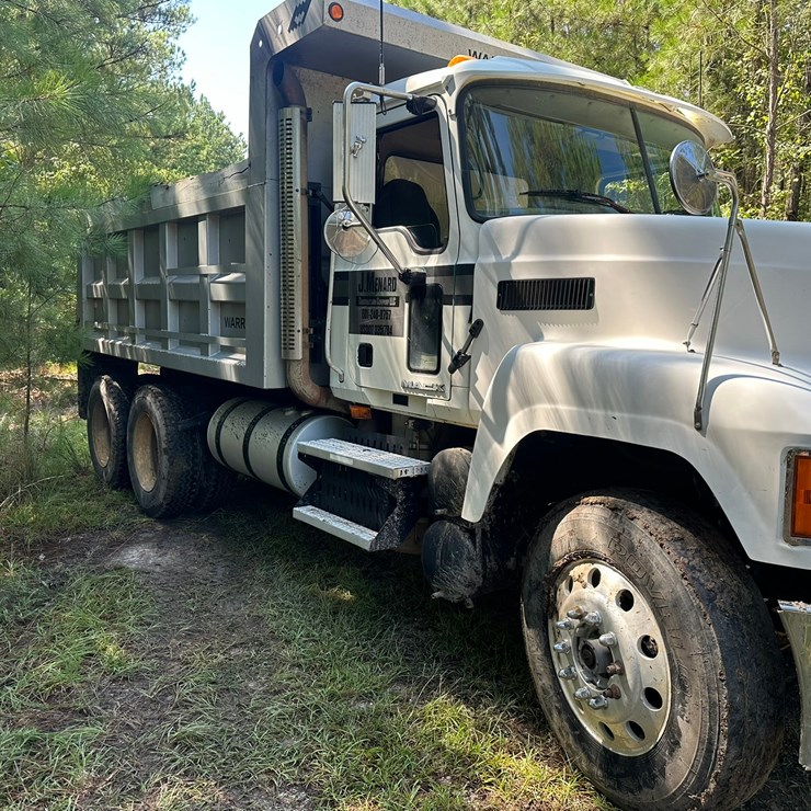 2008 MACK PINNACLE CHU613