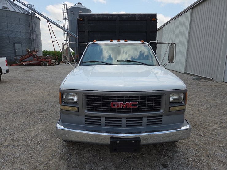 2000-gmc-3500hd-image-2