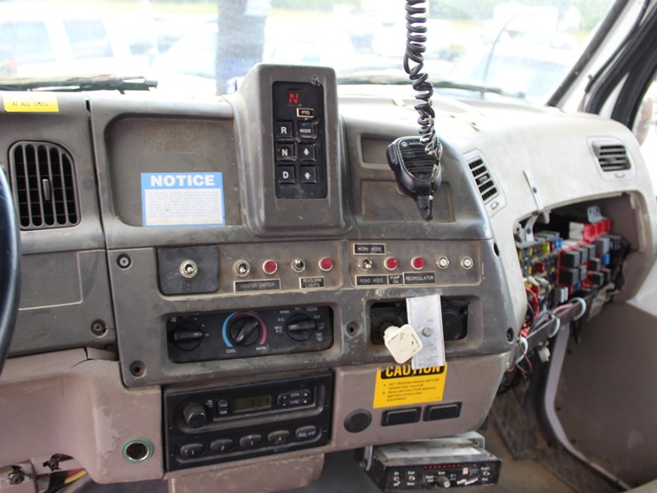 2004-vactor-2100-image-21