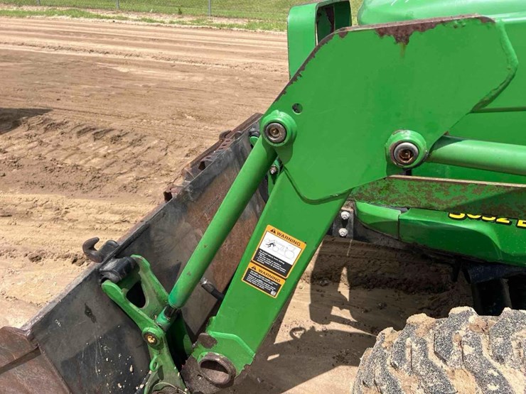 john-deere-3032e-image-12