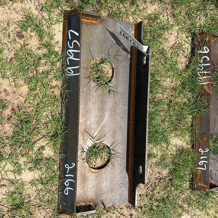 UNUSED FUTURE MINI SKID STEER MOUNTING PLATE