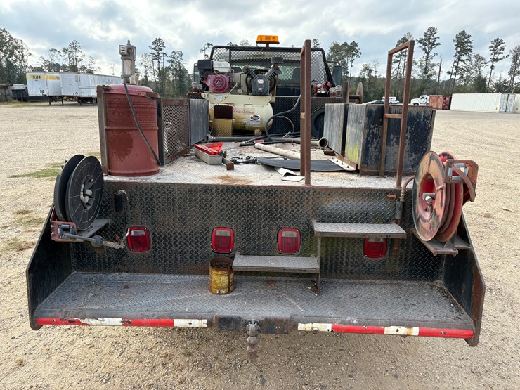 2005-international-durastar-4200-image-3